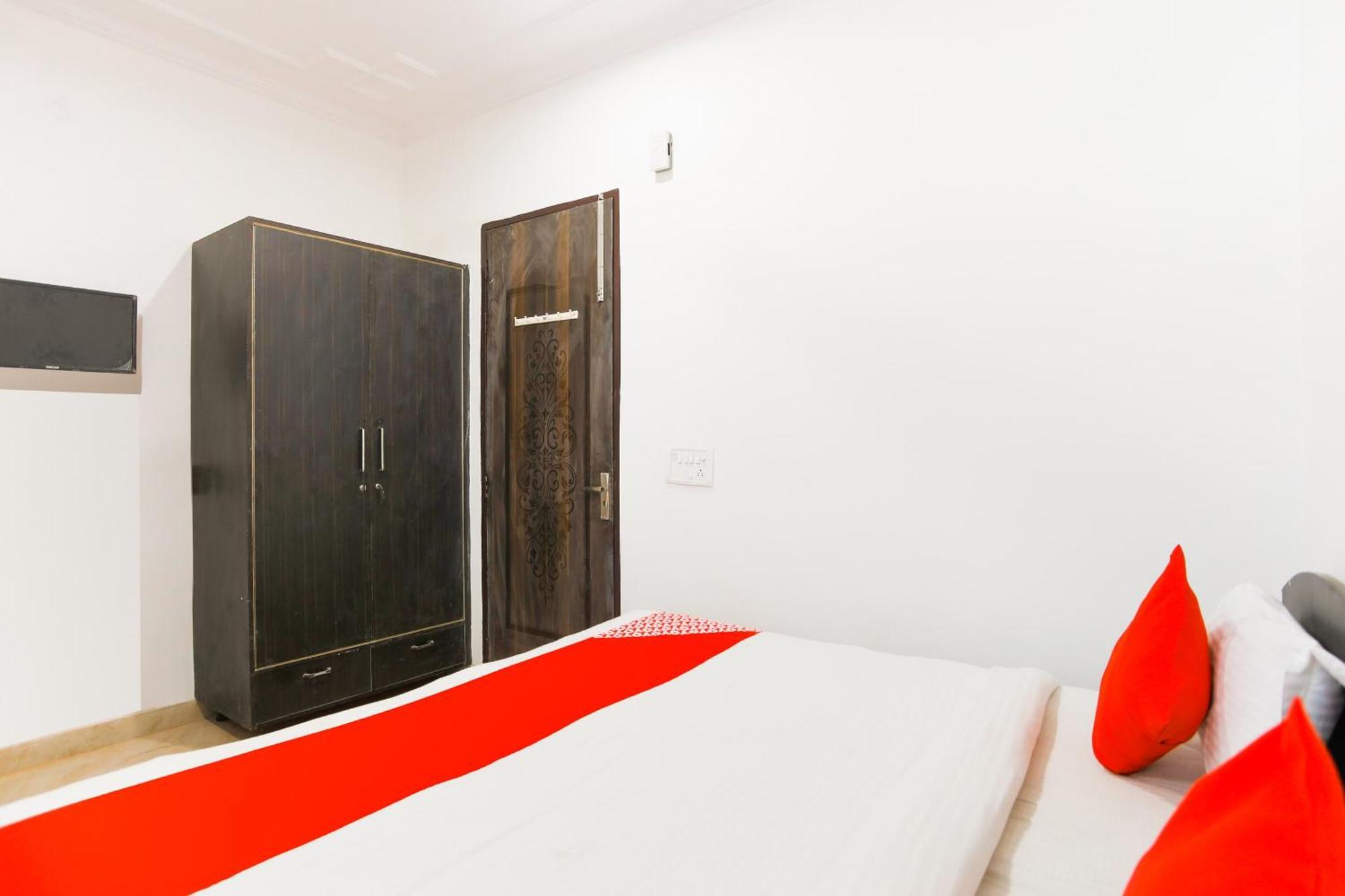 Hotel O Welcome Residency Gurgaon Exterior photo